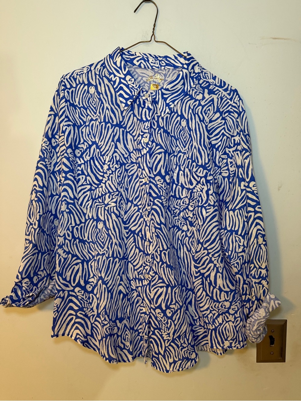 Lilly Pulitzer XL 100% Linen Blue White Button Front Beach Shirt Never Worn